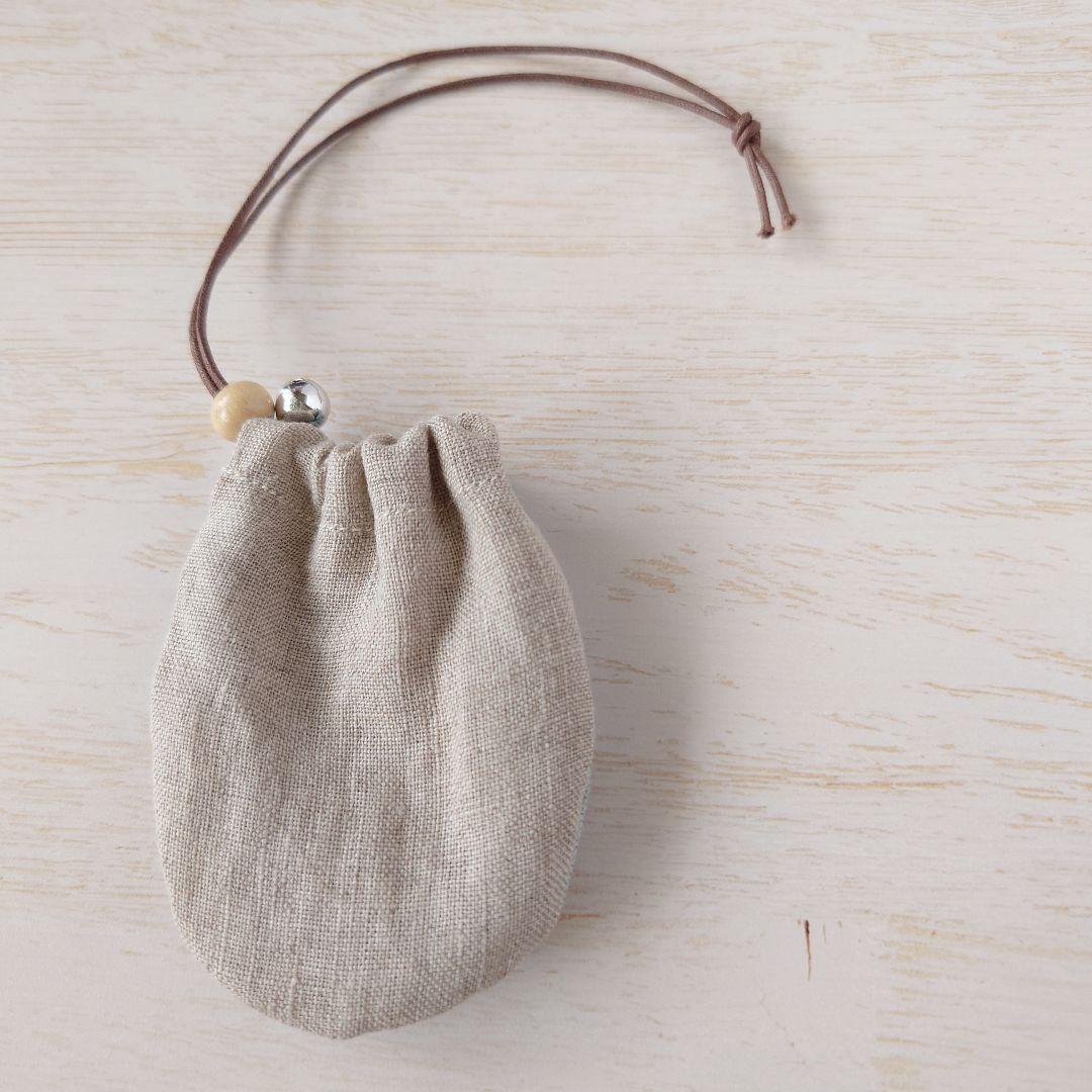 ちっちゃなりんりんお守りサシェ /巾着サシェ【きつねさんと蝶々】