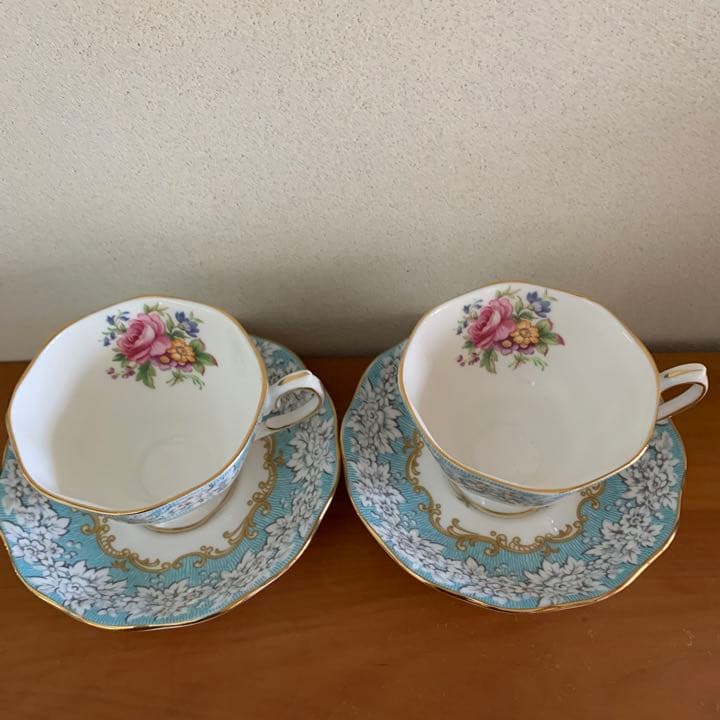 ロイヤルアルバート エンチャントメント カップ＆ソーサー 2客 - メルカリ