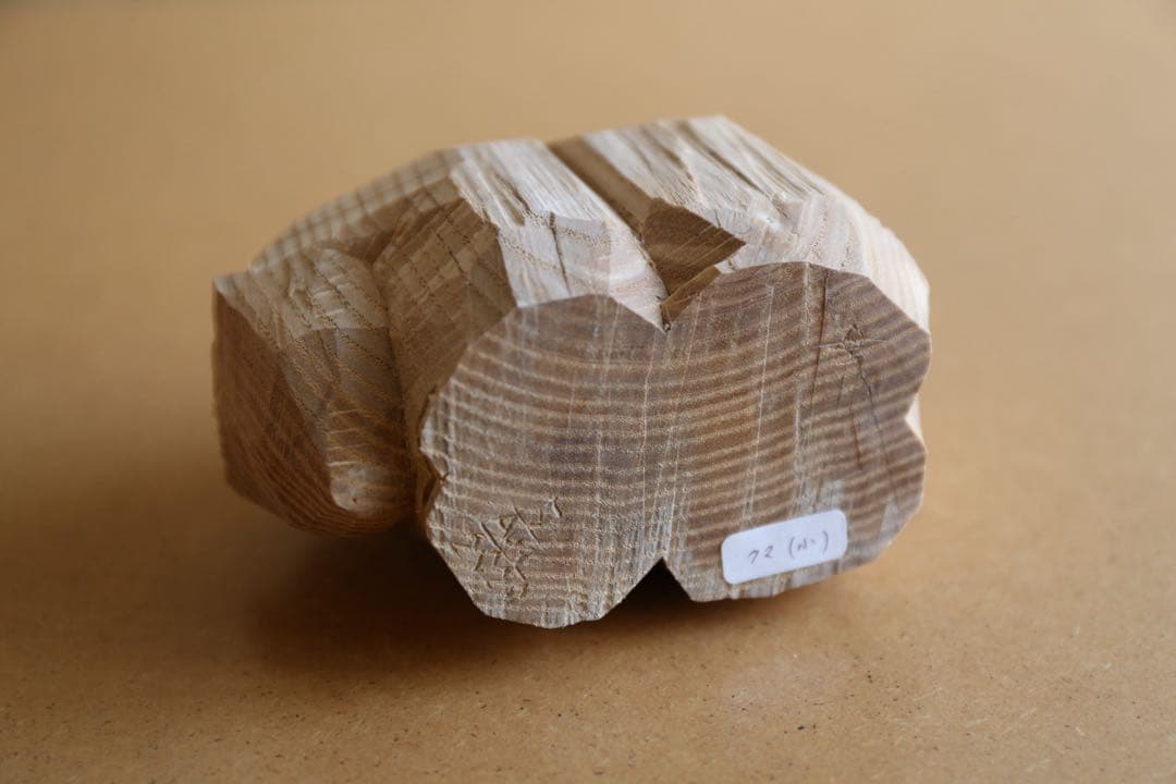 高野夕輝 木彫り熊 彫刻 木彫 オブジェ 作家 1