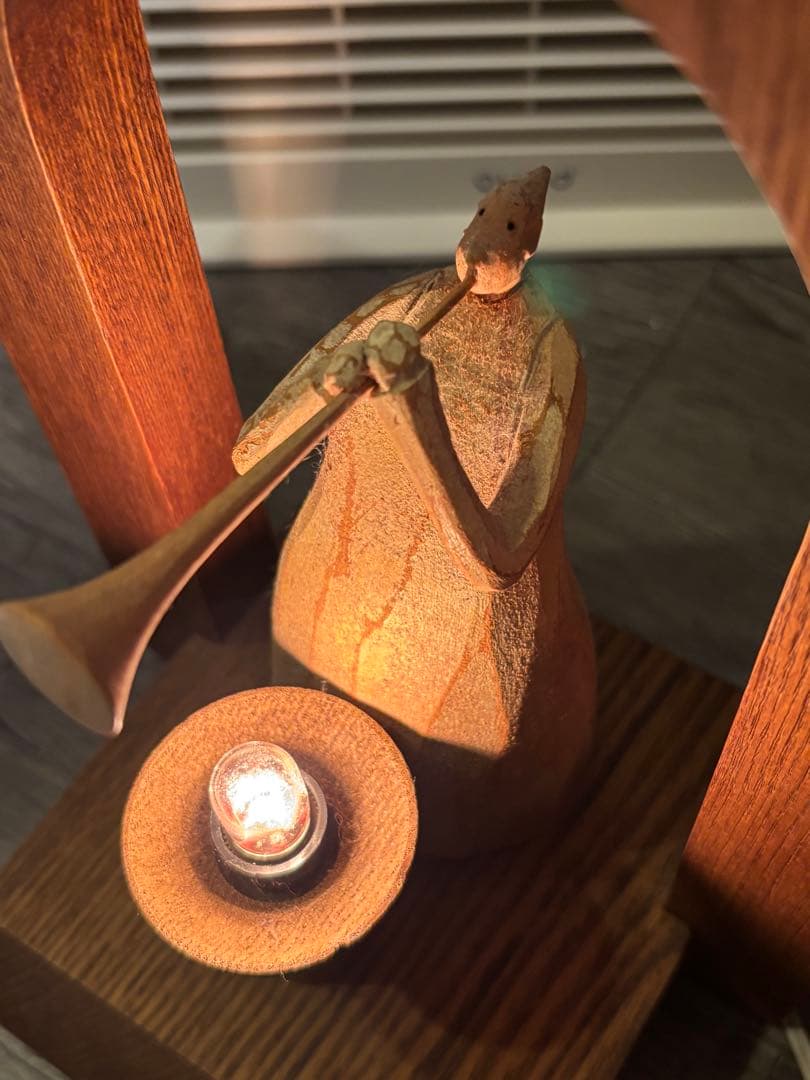 井崎正治氏「時をつげる」ランプ