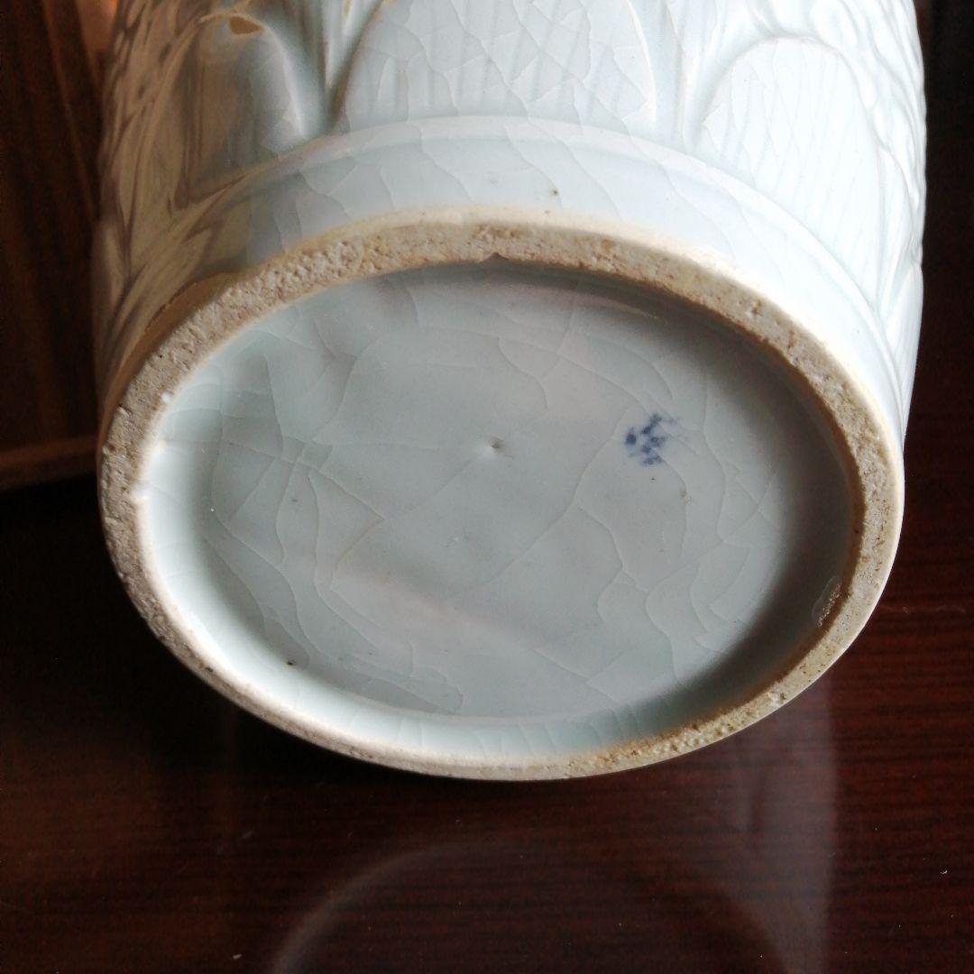 焚川窯　安東五　青磁陽刻瓶子壺　25.5cm