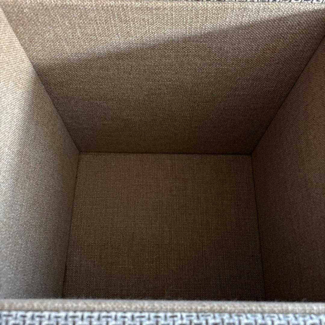 専用です！取置中。ベージュグリーン系の布製四角スツール