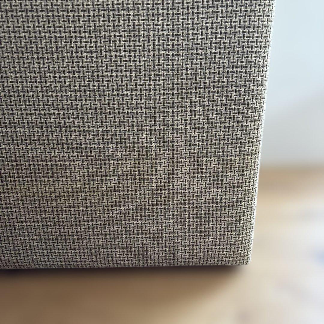 専用です！取置中。ベージュグリーン系の布製四角スツール