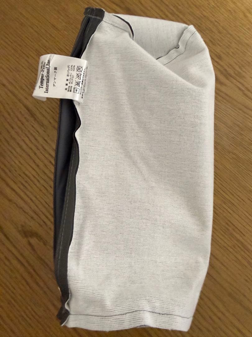 【美品】テンピュール　トラベルピロー 携帯枕 外箱付き