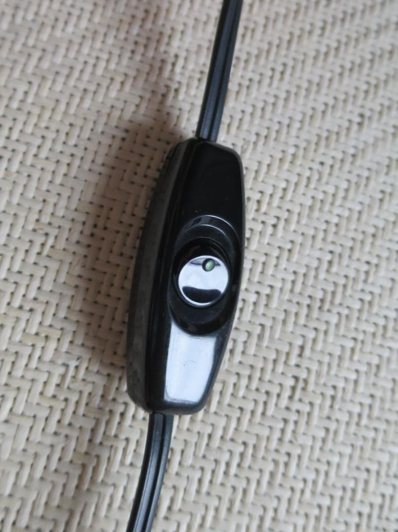 ローラアシュレイ ホーム 自由が丘店購入　木製　ツイストスタンドライト