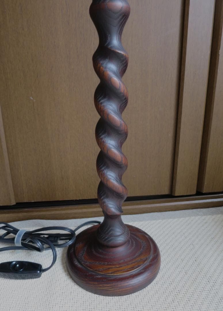 ローラアシュレイ ホーム 自由が丘店購入　木製　ツイストスタンドライト