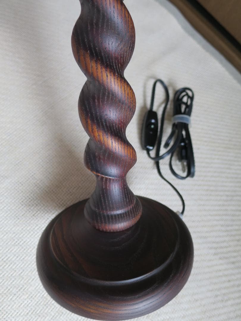 ローラアシュレイ ホーム 自由が丘店購入　木製　ツイストスタンドライト