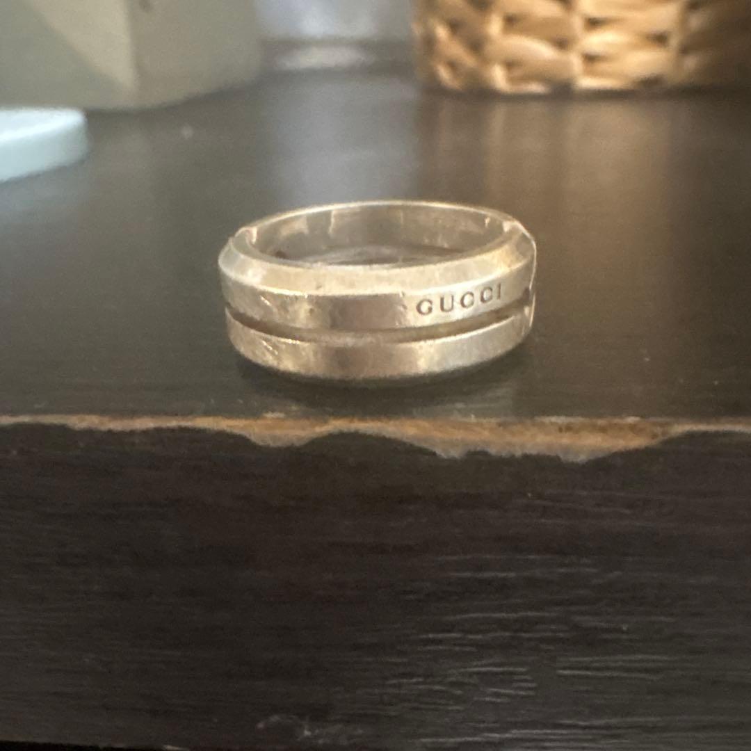 グッチのリング