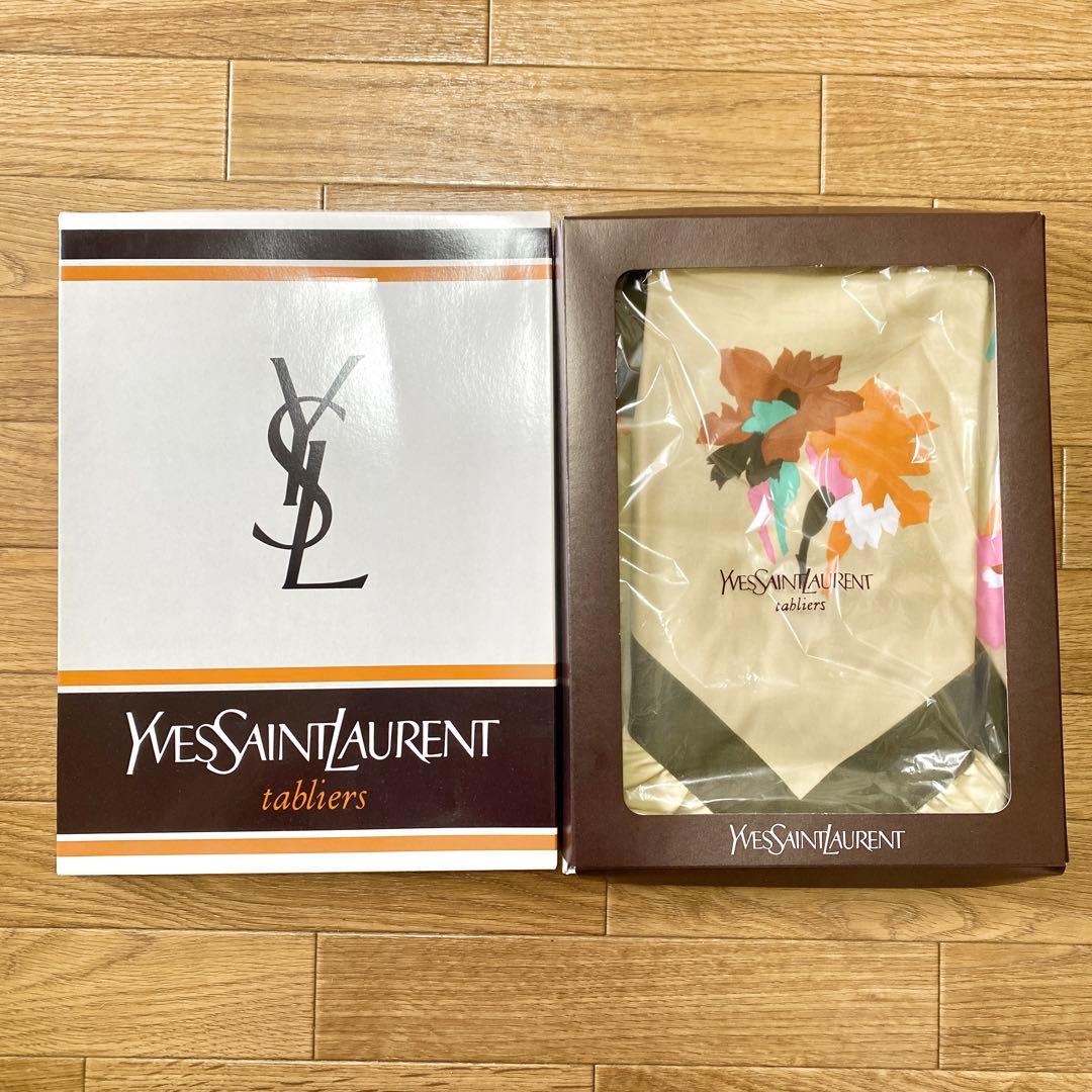 新品　箱付き　イヴサンローラン エプロン　Yves Saint Laurent