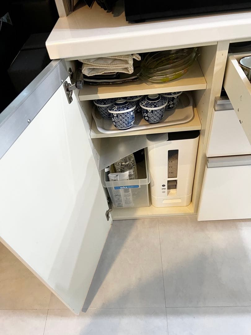 パモウナ　pamouna １６０　食器棚　ソフトクローズ　引き取り限定