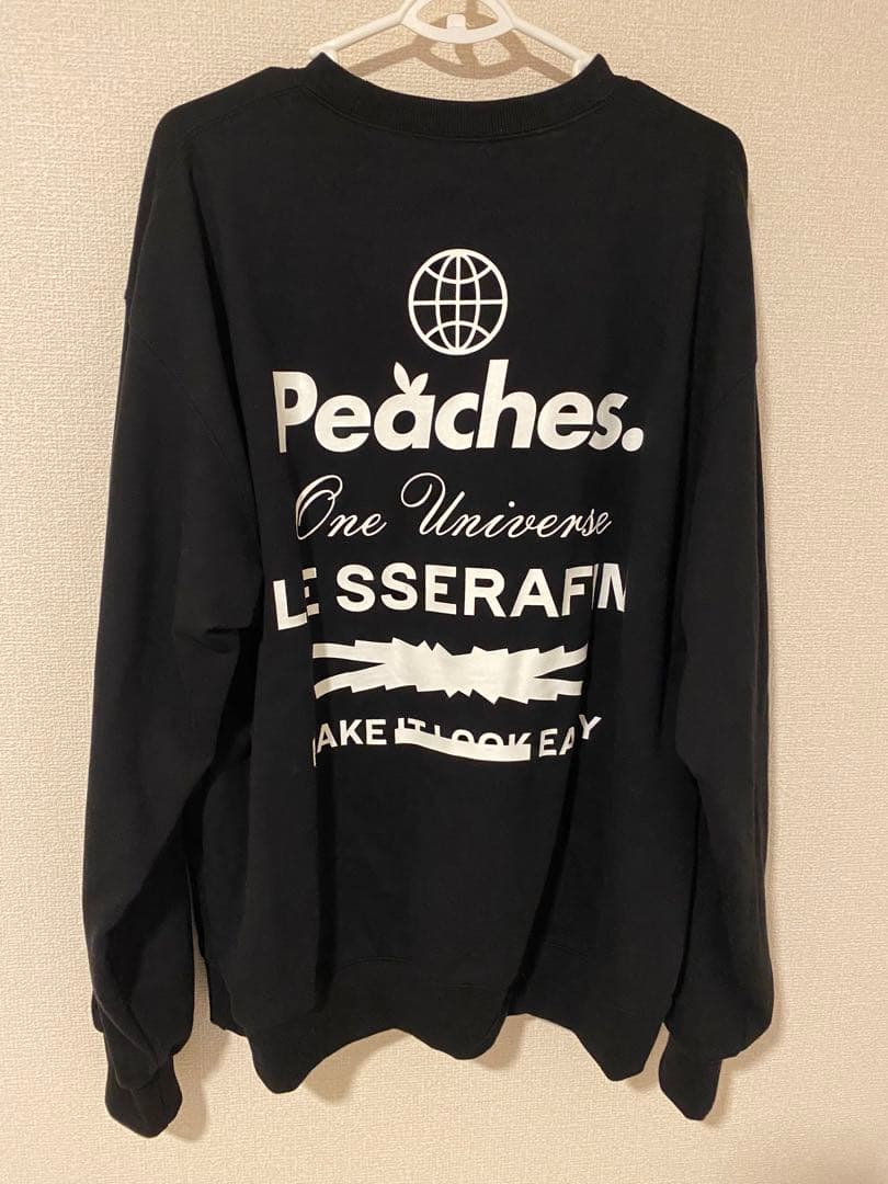 LE SSERAFIM×Peaches.］SWEATSHIRT - メルカリ