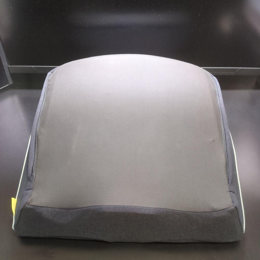 西川keepsお尻のまくらブラック