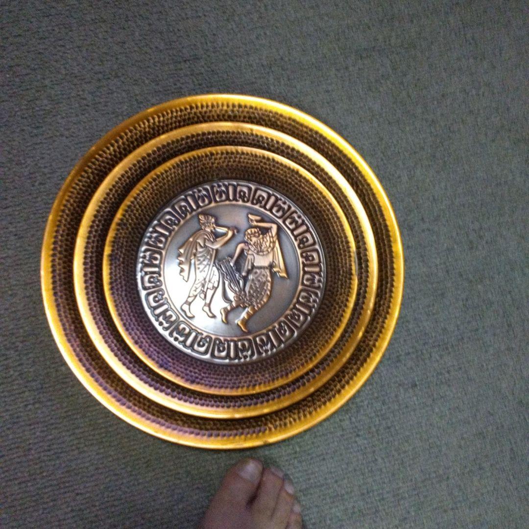 新品未使用洋風のトレー3枚！高級ティーカップ5セット付き綺麗です。