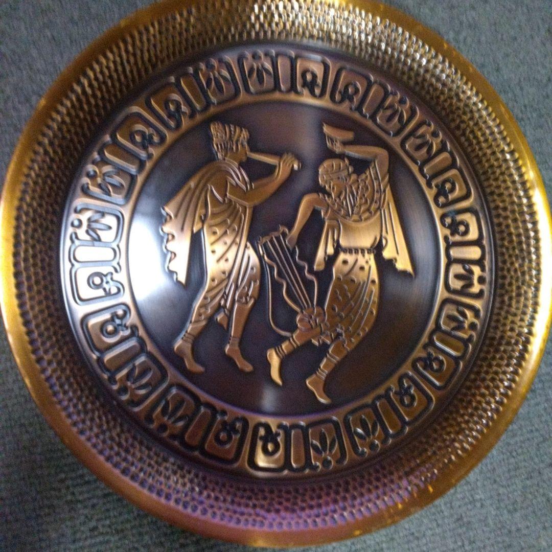 新品未使用洋風のトレー3枚！高級ティーカップ5セット付き綺麗です。