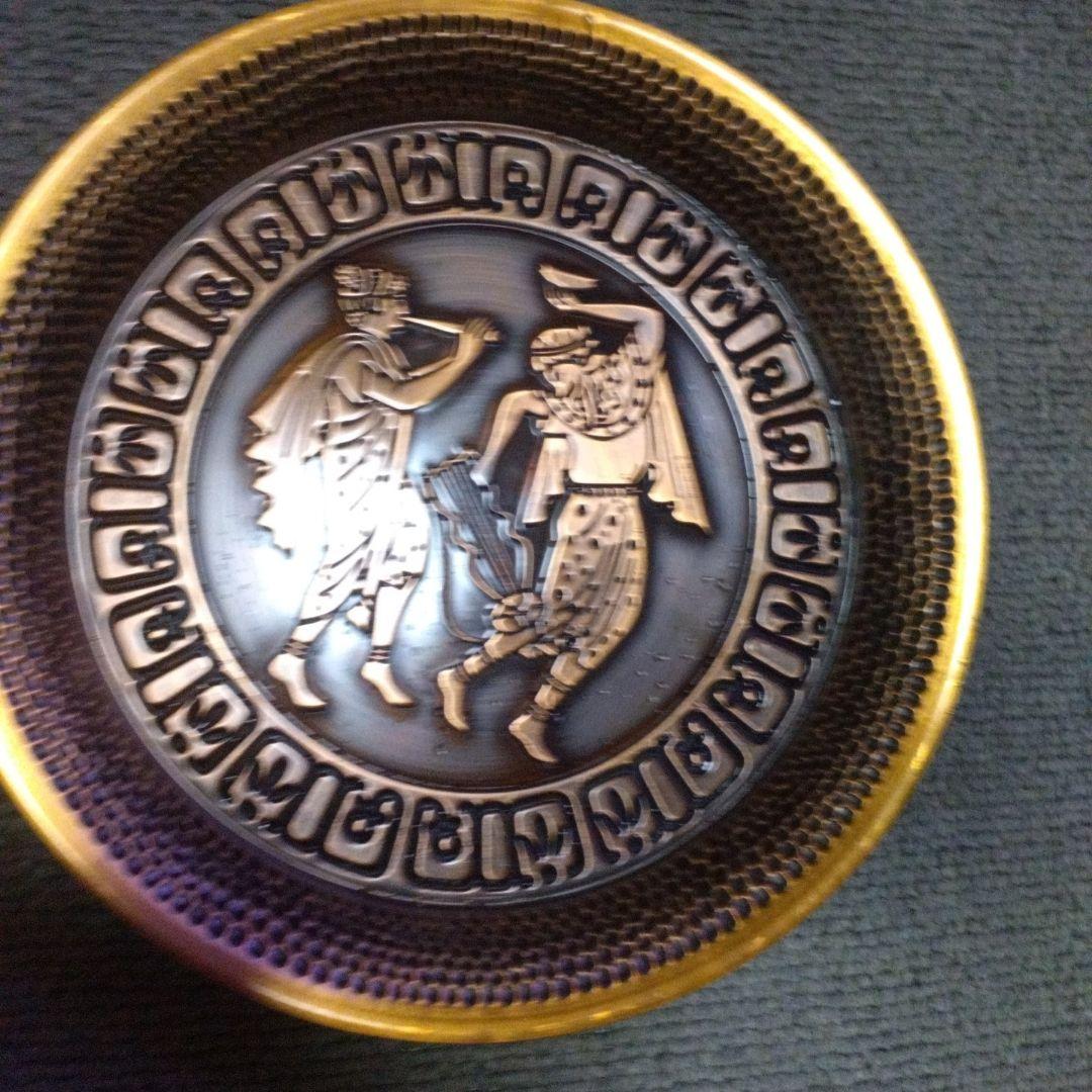 新品未使用洋風のトレー3枚！高級ティーカップ5セット付き綺麗です。