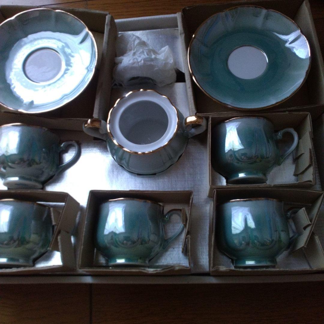 新品未使用洋風のトレー3枚！高級ティーカップ5セット付き綺麗です。