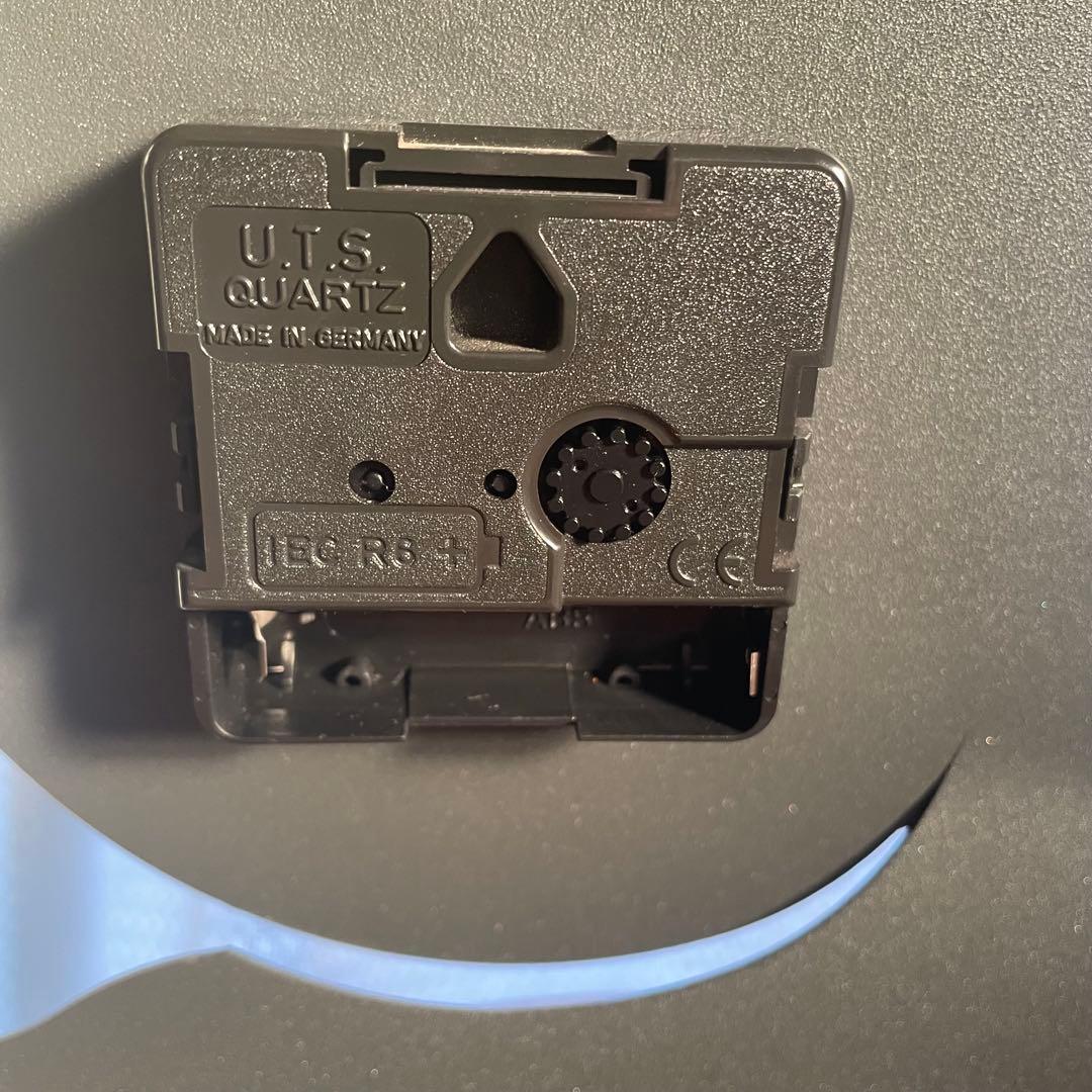 美品 アルティ・エ・メスティエリ 置時計 ブラック かたつむり - メルカリ