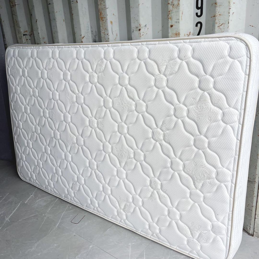 取付無料！シモンズ ビューティレスト ゴールデンバリュー セミダブルマットレス✨