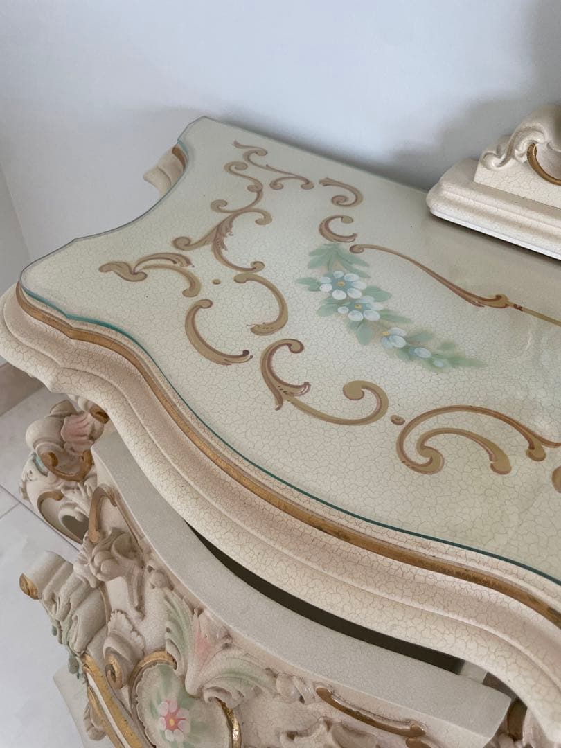 お値下げ‼️‼️高級イタリア家具.美品.ゴルチャコ&シリック - メルカリ