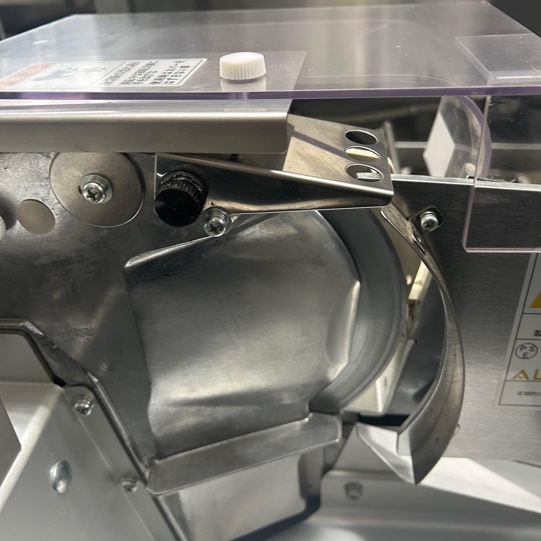 5797【程度良好】ハクラ精機１枚切り手動式パンスライサー　AT700Z