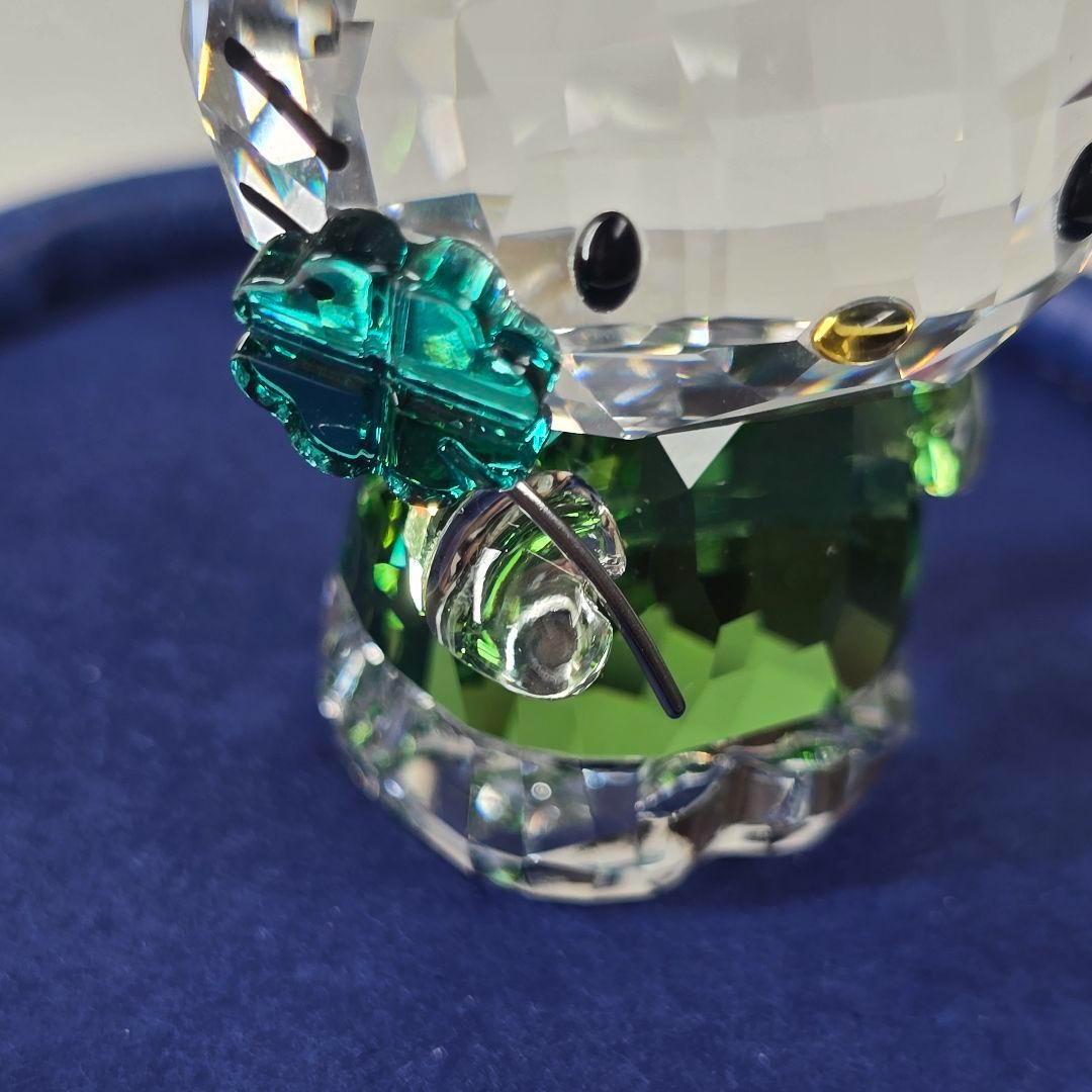 スワロフスキー ハローキティラッキー チャーム クローバー グリーン リボン