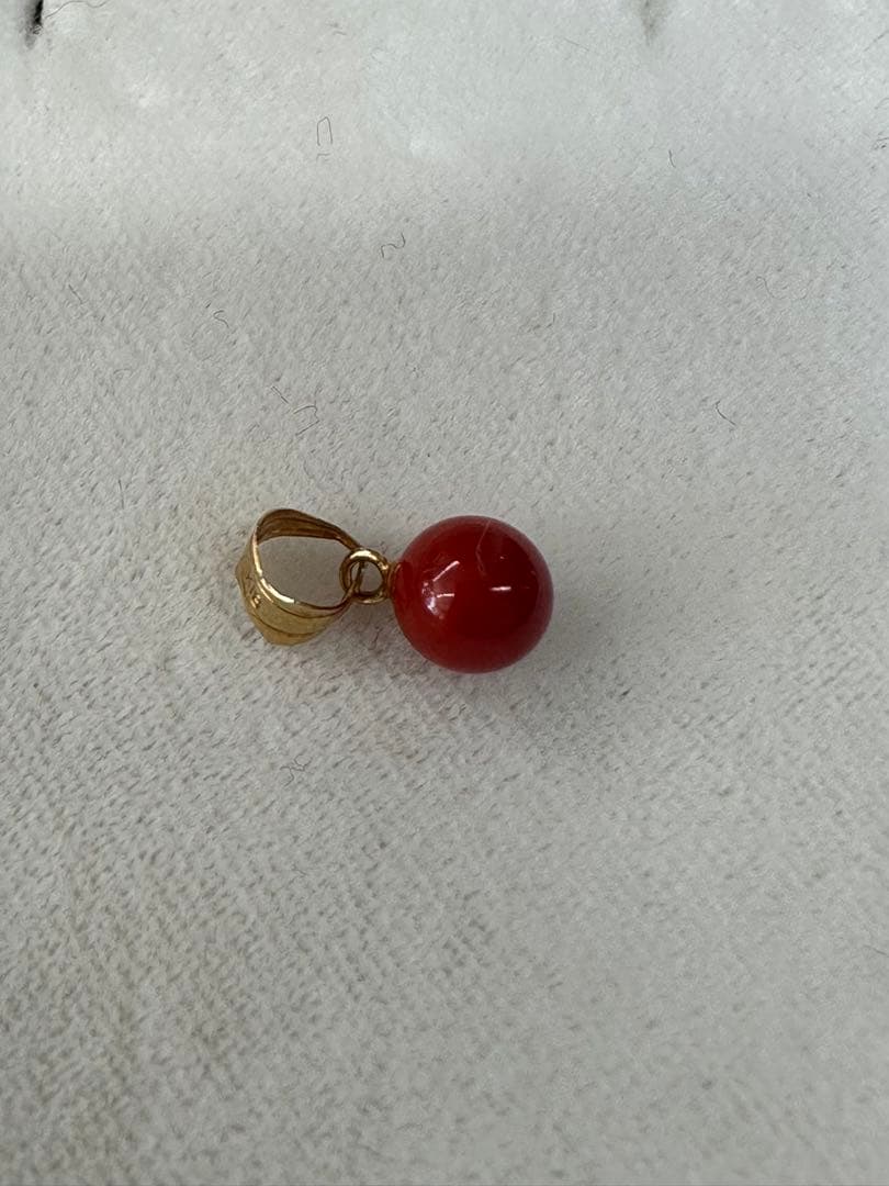 天然赤珊瑚　ペンダントトップ　k18