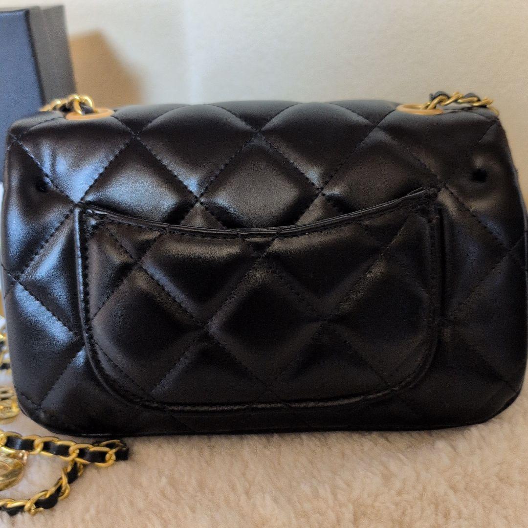 新品シャネル ノベルティ ゴールド金具 ハートチェーン ショルダーバッグ 黒