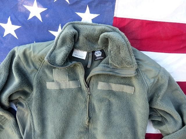 米軍実物 ポーラテックフリースジャケット S-R FG ECWCS 149 - メルカリ