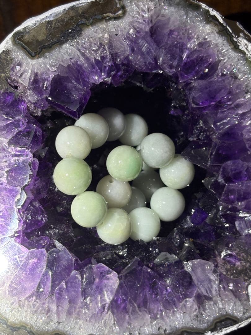 アメジストドーム　色濃い