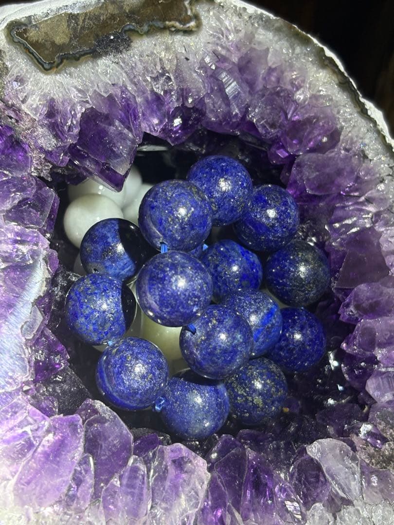 アメジストドーム　色濃い