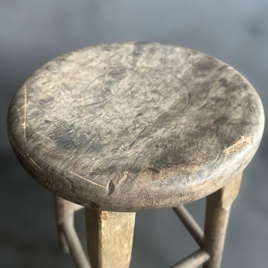 とても味のある木製スツール　ヴィンテージ