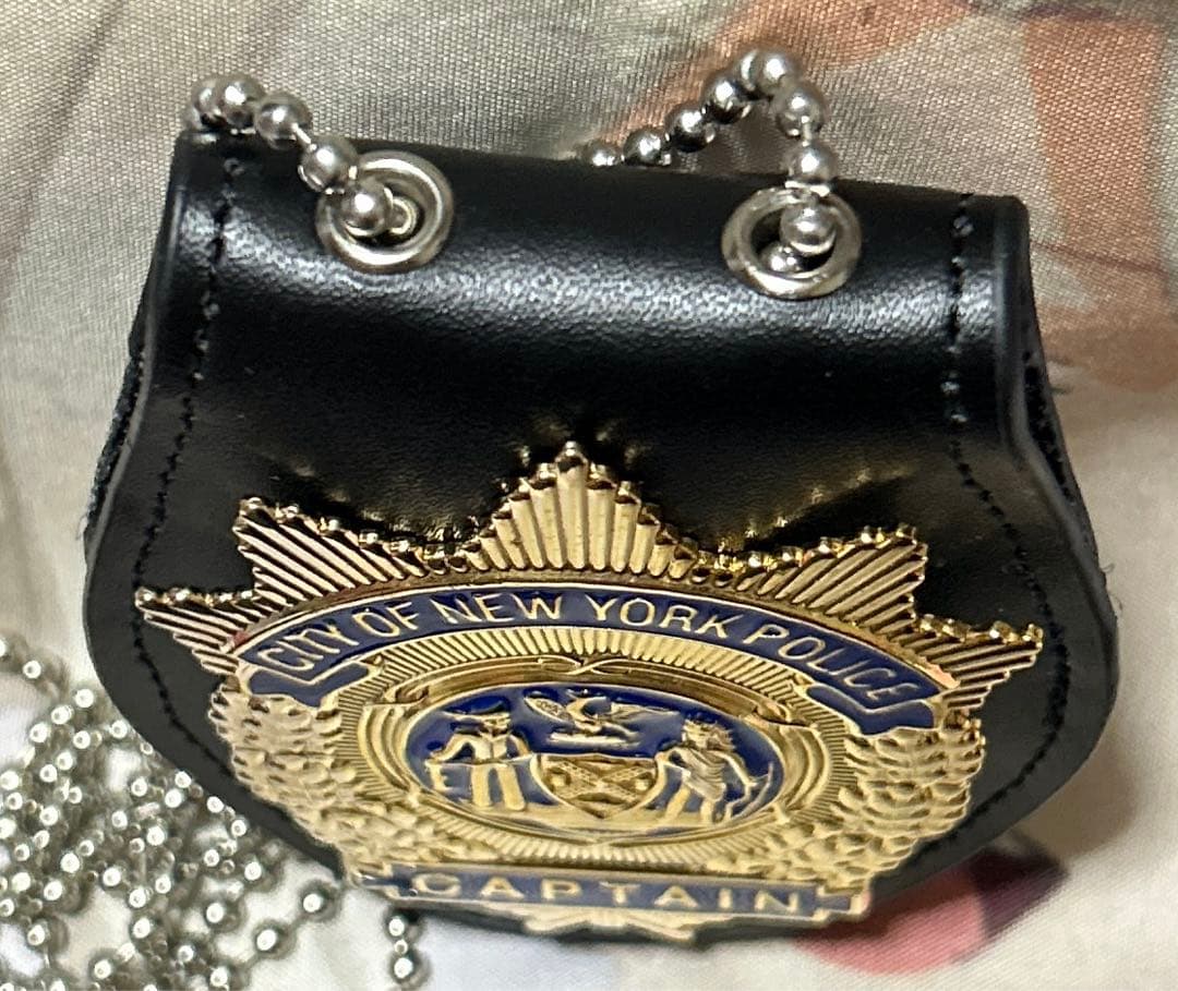 NYPD ニューヨーク市警 Captainランク レプリカバッジ ポリスバッジ