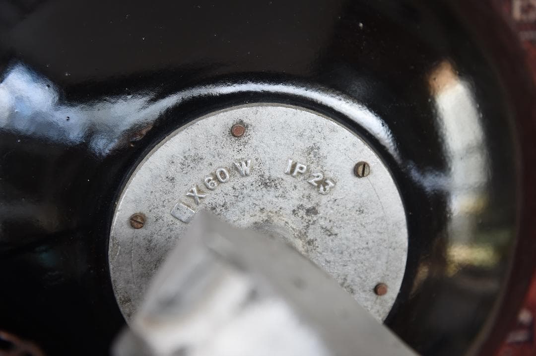 インダストリアル 4灯吊り下げランプシェード/ 工業系ヴィンテージ 4