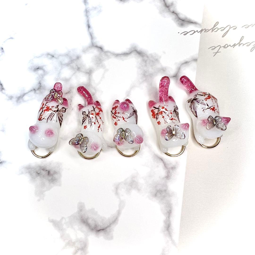 蝶々　梅の花　ラメ　猫　５個セット