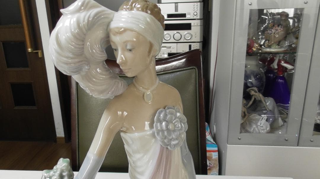 LLADRO　リヤドロ　【チャールストンの貴婦人】　置物　リアドロ　Ｌ371