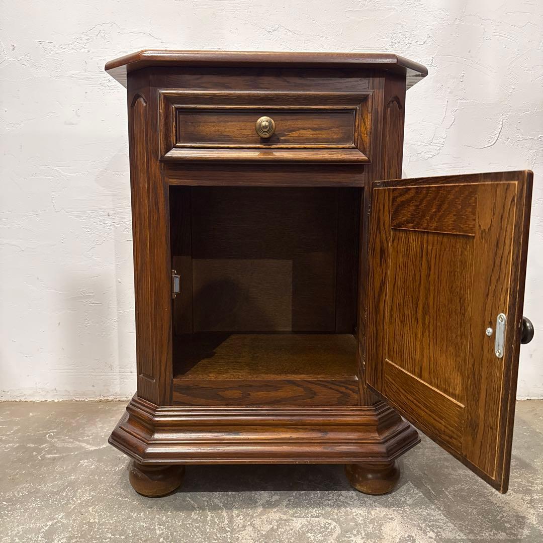 年末年始saleヴィンテージ　木製サイドテーブル　ベッドサイドテーブル