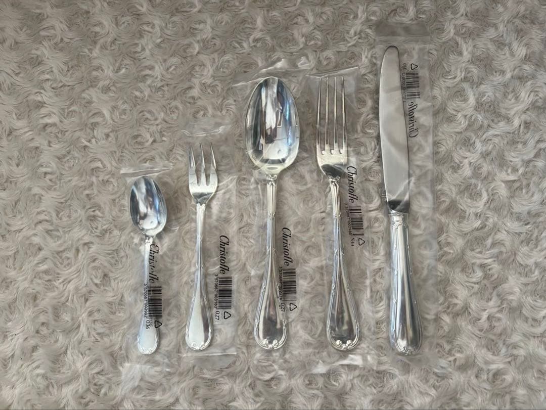 クリストフル　カトラリーセット　リュバン　ディナーセット〈30本セット〉テーブル