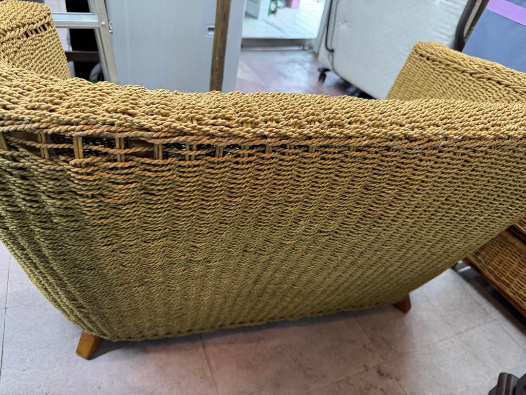 ラタン風　海外風　南国風　アーチ型ソファ 花柄クッション　ソファー