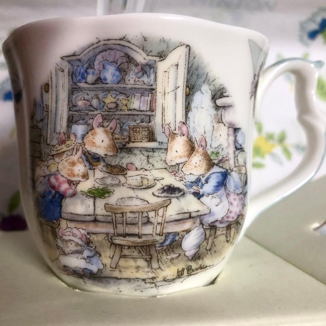 ロイヤルドルトン　ブランブリーヘッジ　Dining By the sea