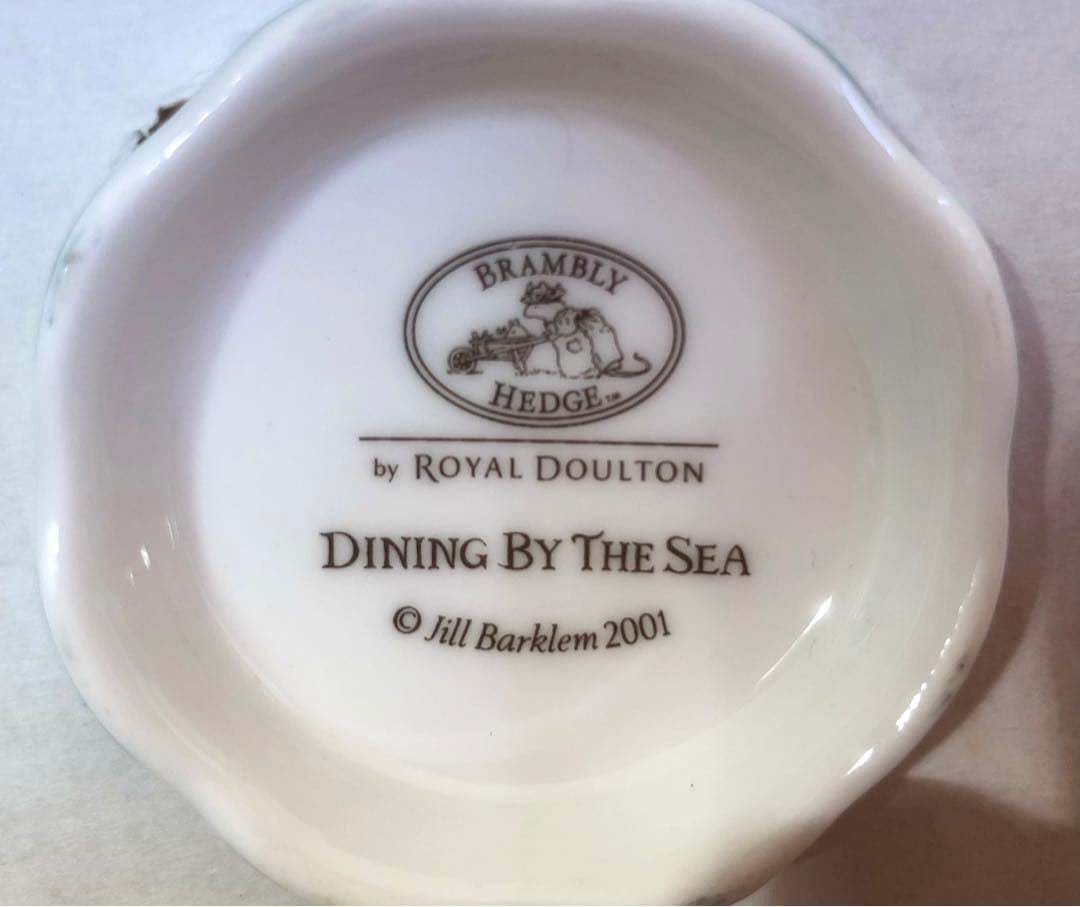 ロイヤルドルトン　ブランブリーヘッジ　Dining By the sea
