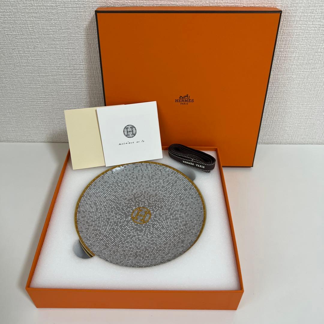 新品未使用　エルメス　パンプレート　モザイク　ゴールド　16㎝　2枚組