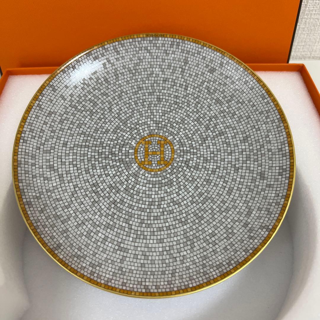 新品未使用　エルメス　パンプレート　モザイク　ゴールド　16㎝　2枚組