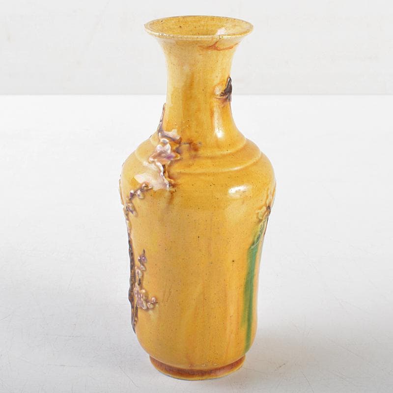 中国 乾隆年製款 黄釉 貼梅文瓶 花生 M R5848 - メルカリ