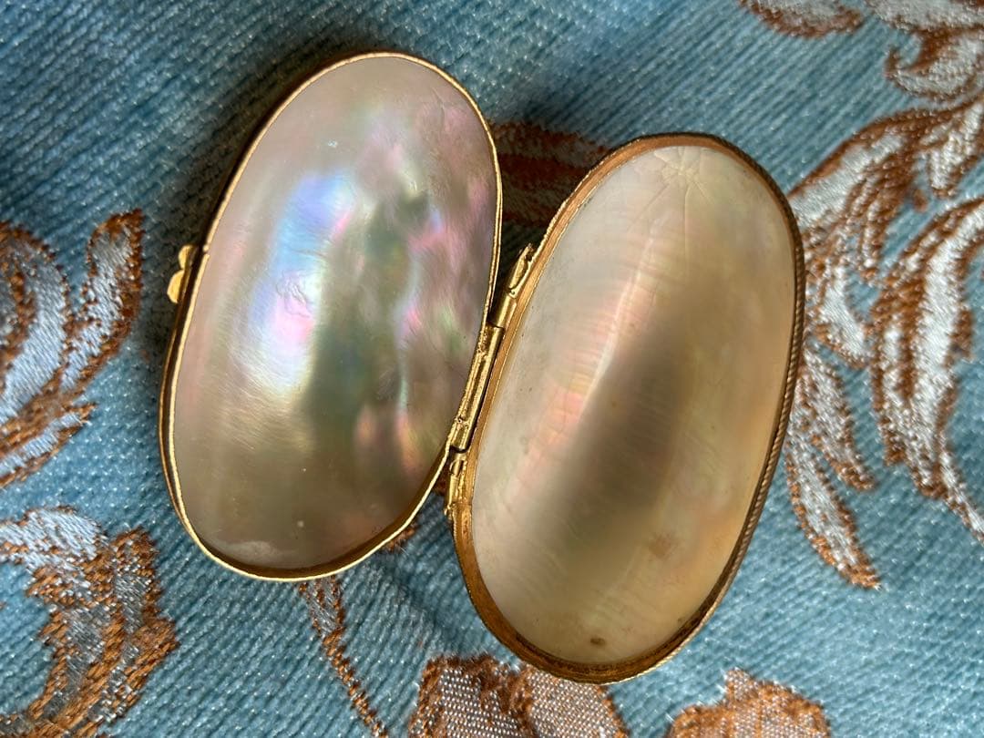 フランスアンティーク　小物入れピルケースロザリオケース　おまけくらいお値引き可