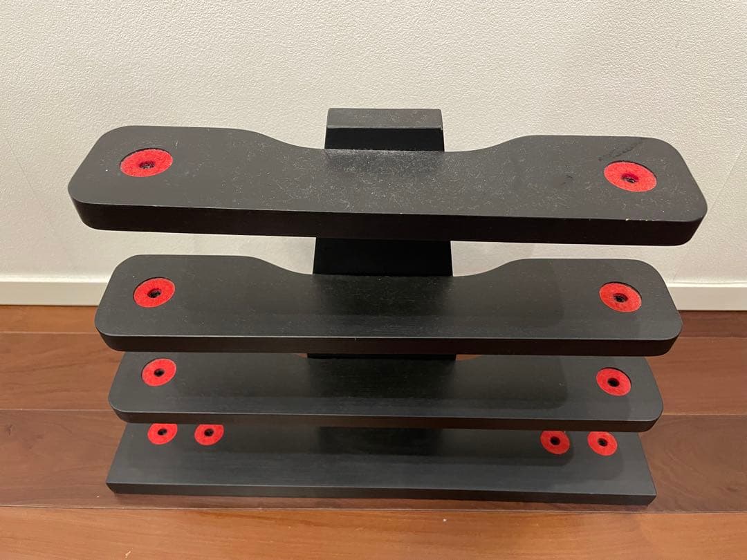 【希少・非売品】HUSSAR 木製　アトマイザースタンド 4段