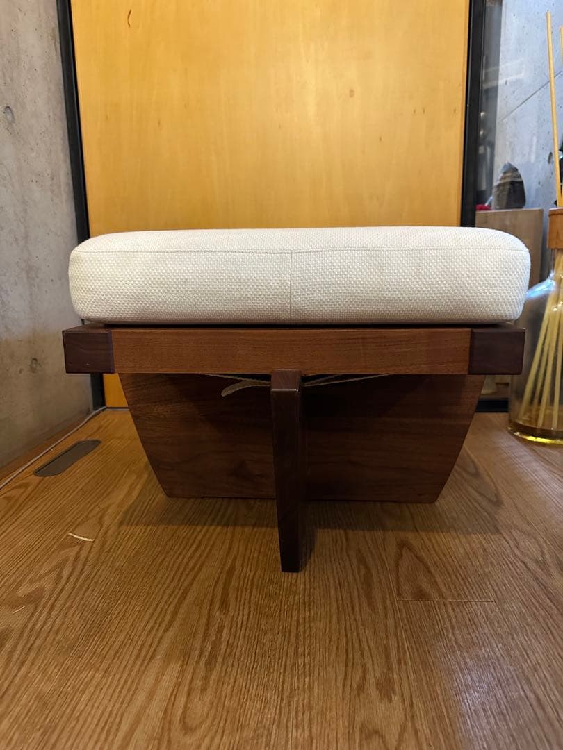 ジョージナカシマ　桜製作所　スツール