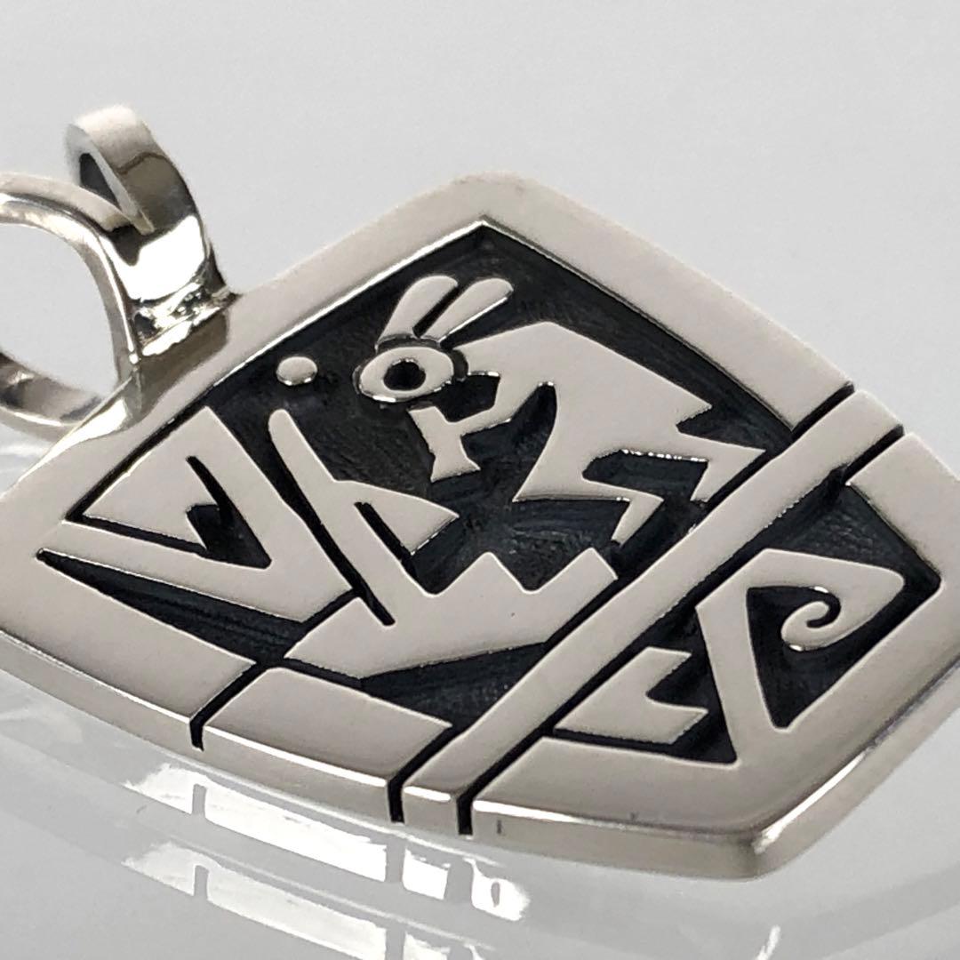 ホピ族 Gary & Elsie Yoyokie ココペリ ペンダントトップ - メルカリ