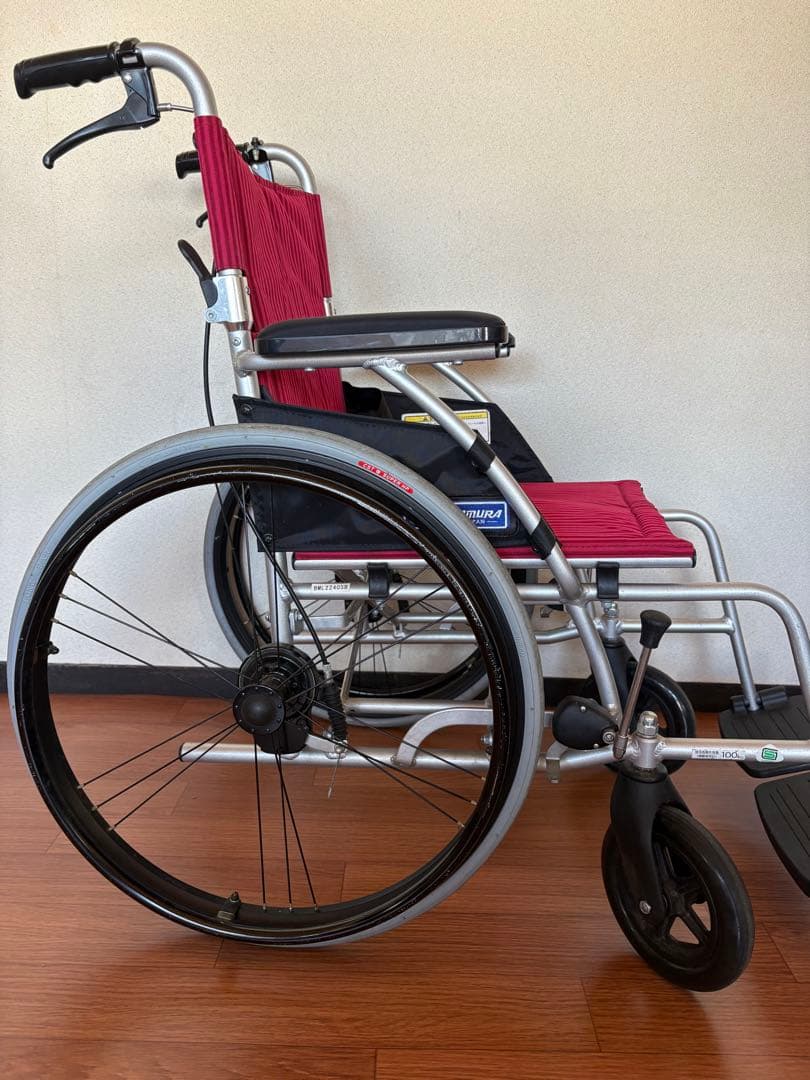 アルミ製折りたたみ車椅子 赤　ノーパンク