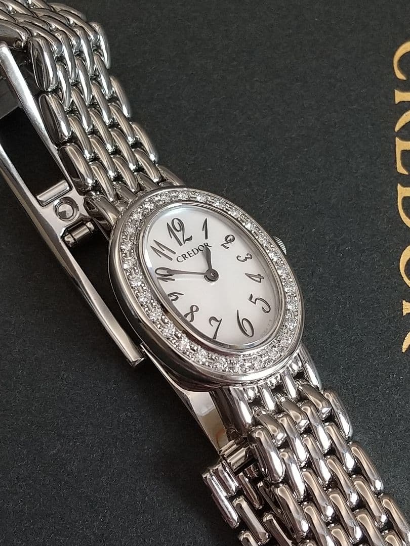 クレドール シグノ美品 白蝶貝 28Pダイヤベゼル 現行販売モデル クォーツ