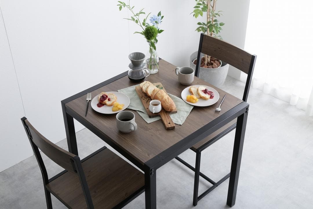 《新品・送料無料》【3点セット】 Cary 幅70cmテーブル+チェア2脚